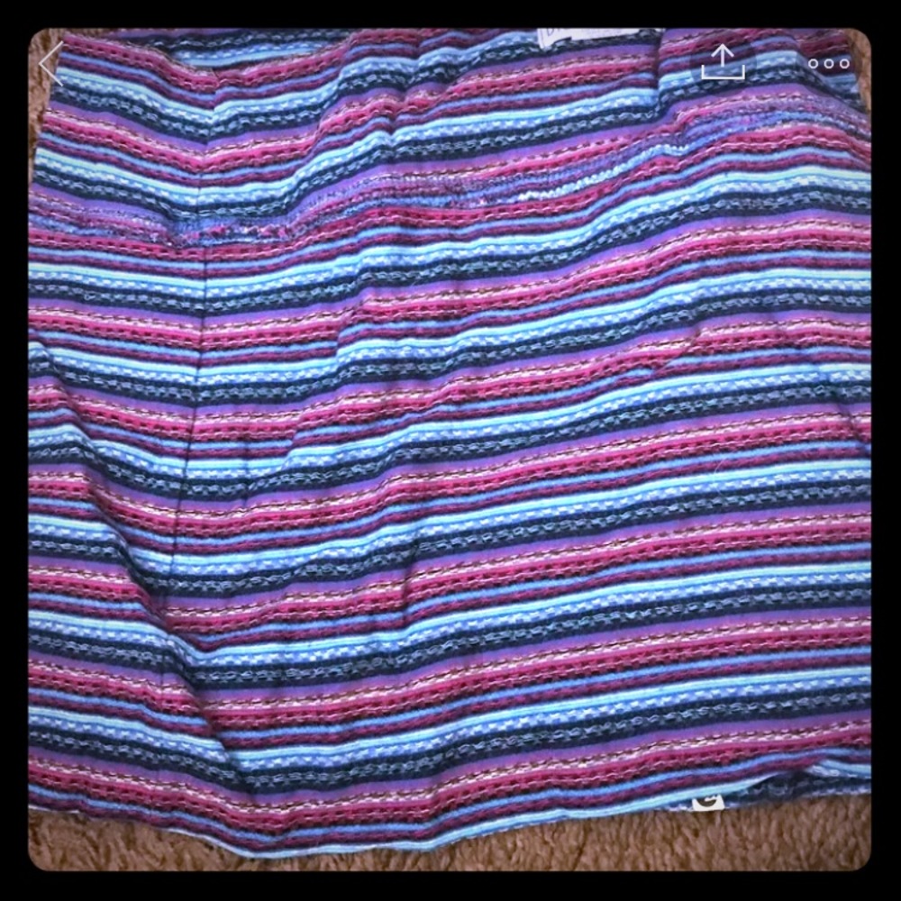 Billabong skirt size small